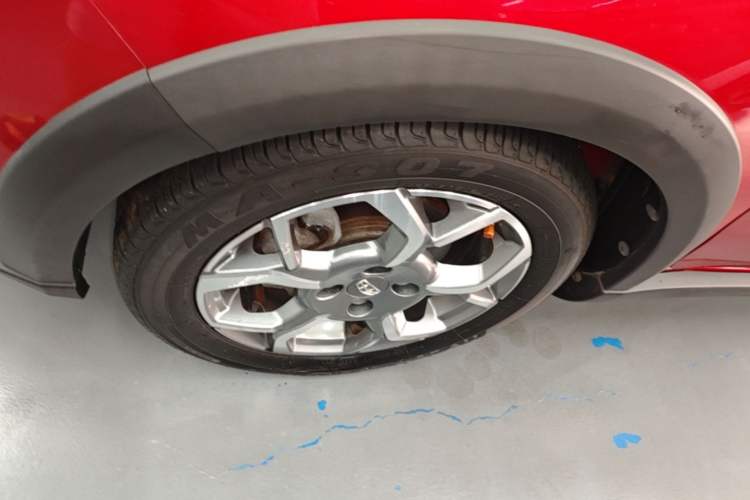 Used Geely Auto Vision X1 2017 1.3L Automatic Player Edition Left Front Wheel Hub