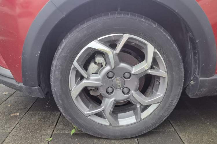 Used Geely Auto Vision X1 2017 1.3L Automatic Player Edition Left Front Wheel Hub