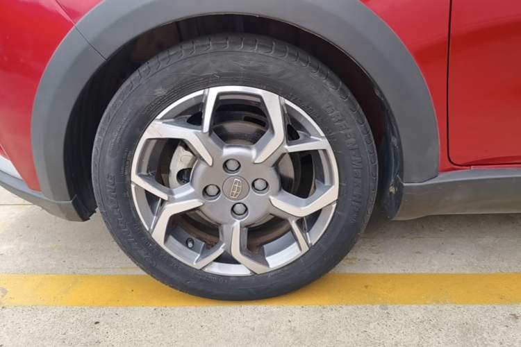 Used Geely Auto Vision X1 2017 1.3L Automatic Player Edition Left Front Wheel Hub