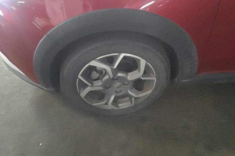 Used Geely Auto Vision X1 2017 1.3L Automatic Fun Edition Left Front Wheel Hub