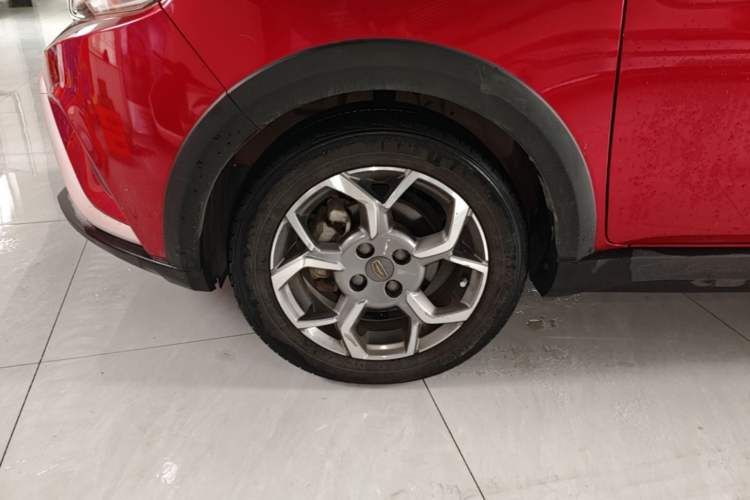 Used Geely Auto Vision X1 2017 1.3L Automatic Fun Edition Left Front Wheel Hub