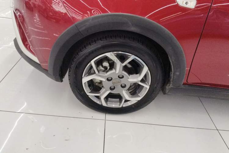 Used Geely Auto Vision X1 2017 1.3L Automatic Player Edition Left Front Wheel Hub