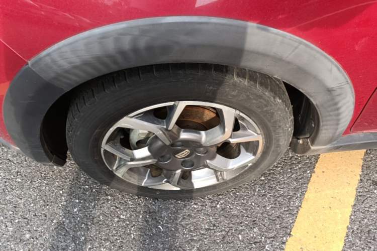 Used Geely Auto Vision X1 2017 1.3L Automatic Player Edition Left Front Wheel Hub