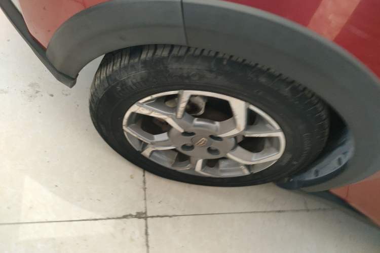 Used Geely Auto Vision X1 2017 1.3L Automatic Fun Edition Left Front Wheel Hub