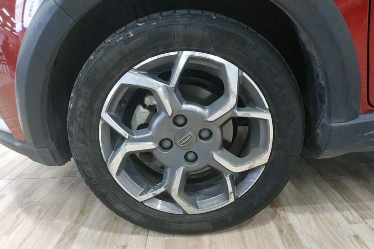 Used Geely Auto Vision X1 2017 1.3L Automatic Fun Edition Left Front Wheel Hub