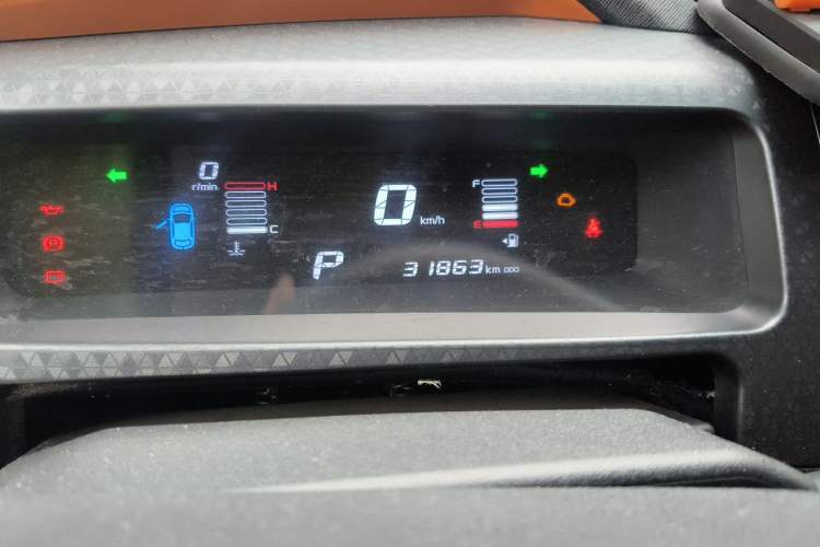 Used Geely Auto Vision X1 2017 1.3L Automatic Fun Edition Odometer Close Up