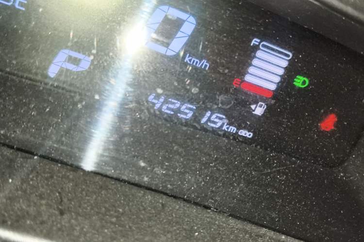 Used Geely Auto Vision X1 2017 1.3L Automatic Player Edition Odometer Close Up
