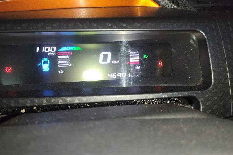 Used Geely Auto Vision X1 2017 1.3L Automatic Player Edition Odometer Close Up