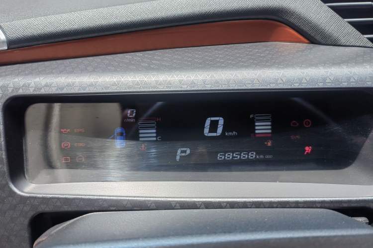 Used Geely Auto Vision X1 2017 1.3L Automatic Fun Edition Odometer Close Up