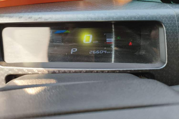Used Geely Auto Vision X1 2017 1.3L Automatic Player Edition Odometer Close Up