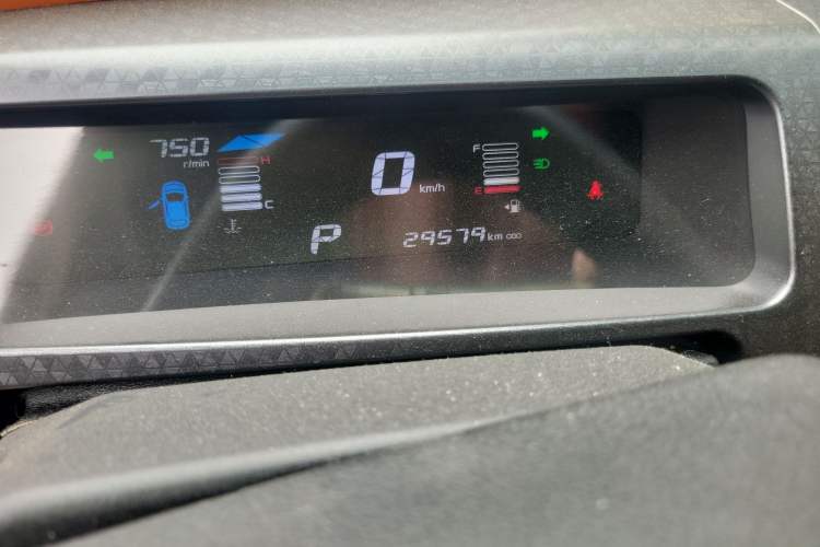 Used Geely Auto Vision X1 2017 1.3L Automatic Player Edition Odometer Close Up