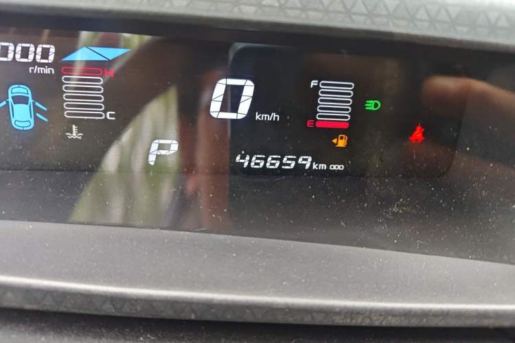 Used Geely Auto Vision X1 2017 1.3L Automatic Player Edition Odometer Close Up