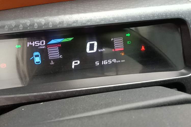 Used Geely Auto Vision X1 2017 1.3L Automatic Player Edition Odometer Close Up