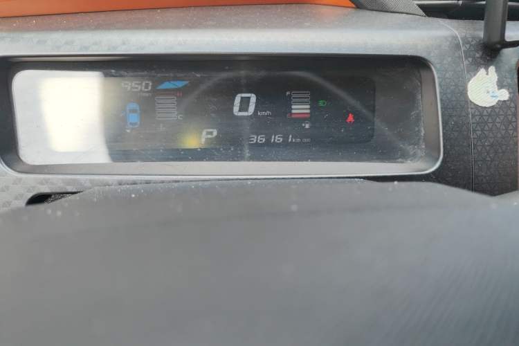 Used Geely Auto Vision X1 2017 1.3L Automatic Player Edition Odometer Close Up