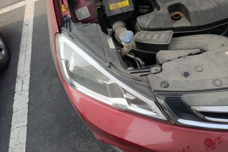 Used Geely Auto Vision X1 2017 1.3L Automatic Player Edition Right Front Headlight