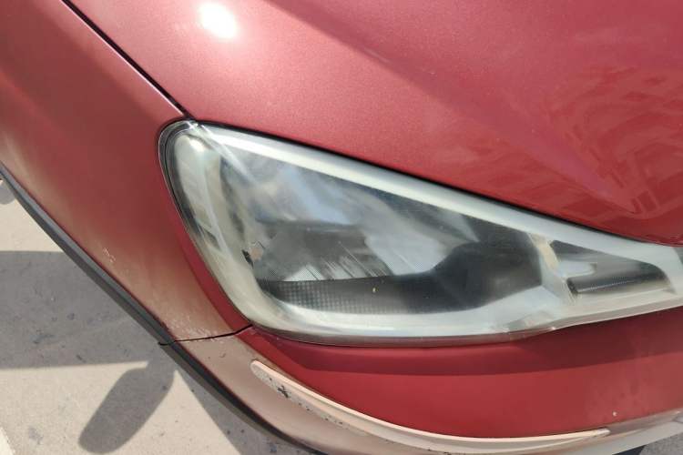 Used Geely Auto Vision X1 2017 1.3L Automatic Player Edition Right Front Headlight