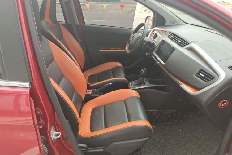 Used Geely Auto Vision X1 2017 1.3L Automatic Player Edition Right Front Seat