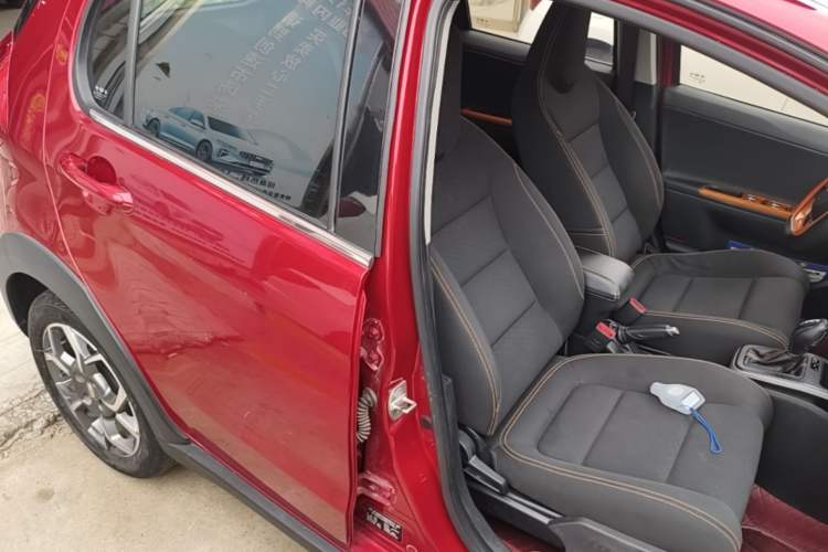 Used Geely Auto Vision X1 2017 1.3L Automatic Player Edition Right Front Seat