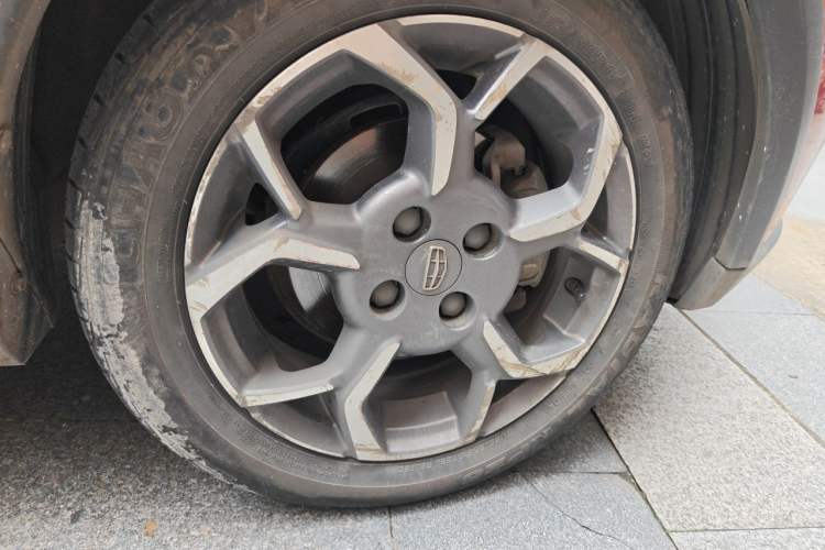 Used Geely Auto Vision X1 2017 1.3L Automatic Player Edition Right Front Wheel Hub
