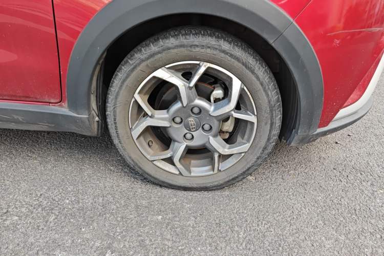 Used Geely Auto Vision X1 2017 1.3L Manual Frenzy Edition Right Front Wheel Hub