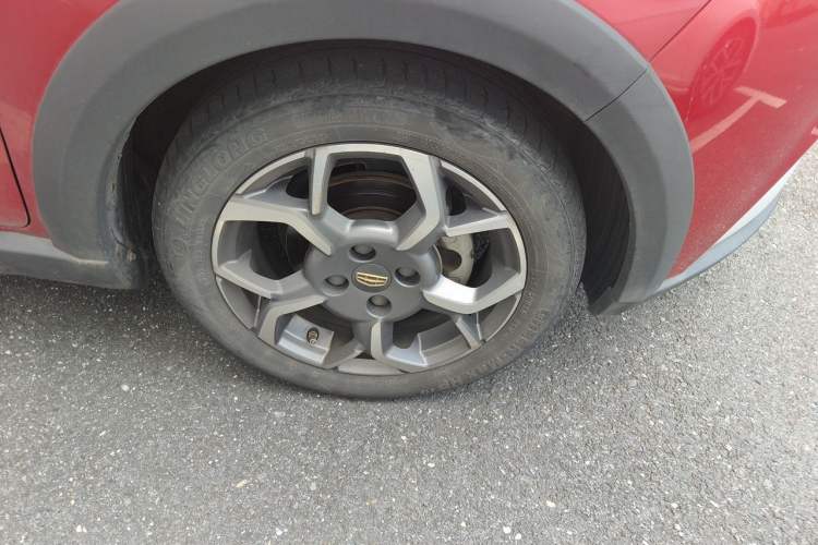 Used Geely Auto Vision X1 2017 1.3L Automatic Player Edition Right Front Wheel Hub