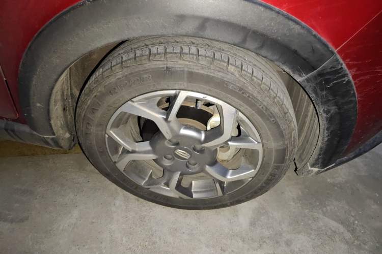 Used Geely Auto Vision X1 2017 1.3L Automatic Player Edition Right Front Wheel Hub