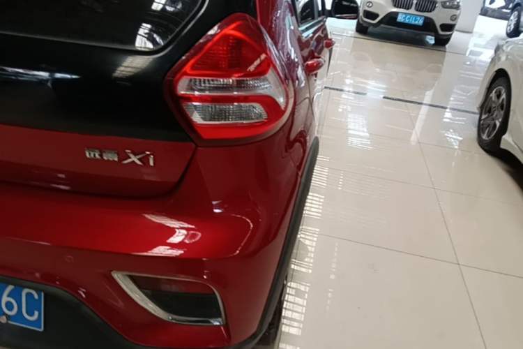 Used Geely Auto Vision X1 2017 1.3L Automatic Player Edition Right Rear Taillight