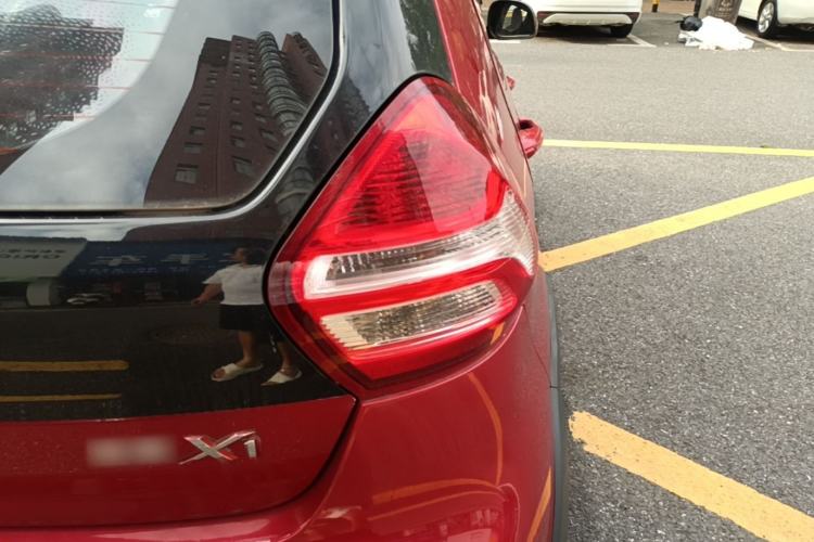 Used Geely Auto Vision X1 2017 1.3L Automatic Player Edition Right Rear Taillight