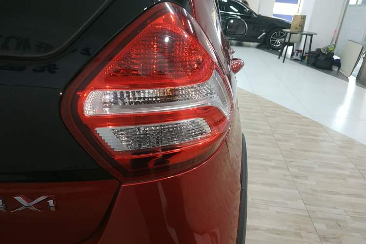 Used Geely Auto Vision X1 2017 1.3L Automatic Fun Edition Right Rear Taillight
