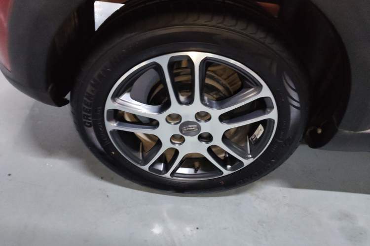 Used Geely Auto Vision X1 2017 1.3L Automatic Player Edition Right Rear Wheel Hub