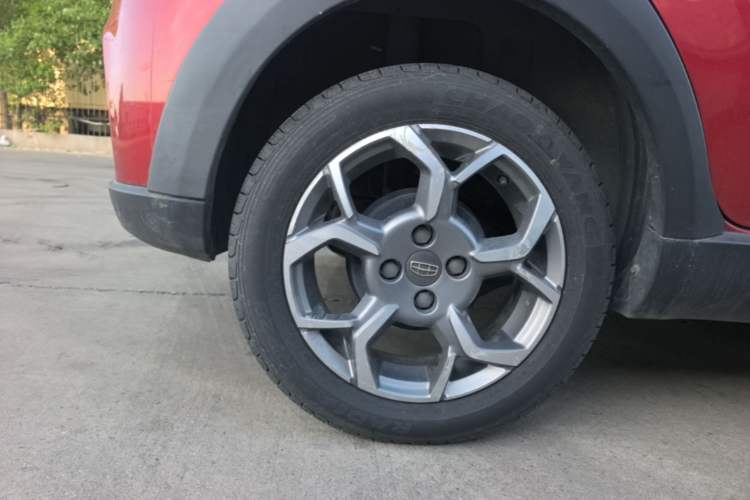 Used Geely Auto Vision X1 2017 1.3L Automatic Player Edition Right Rear Wheel Hub