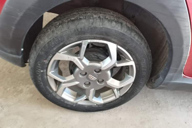 Used Geely Auto Vision X1 2017 1.3L Automatic Player Edition Right Rear Wheel Hub