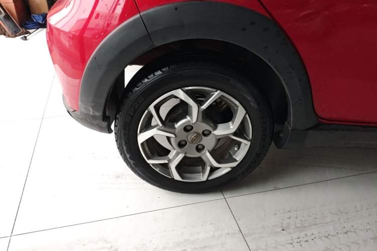 Used Geely Auto Vision X1 2017 1.3L Automatic Fun Edition Right Rear Wheel Hub
