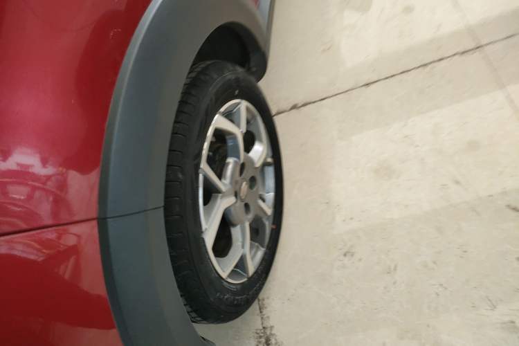 Used Geely Auto Vision X1 2017 1.3L Automatic Fun Edition Right Rear Wheel Hub