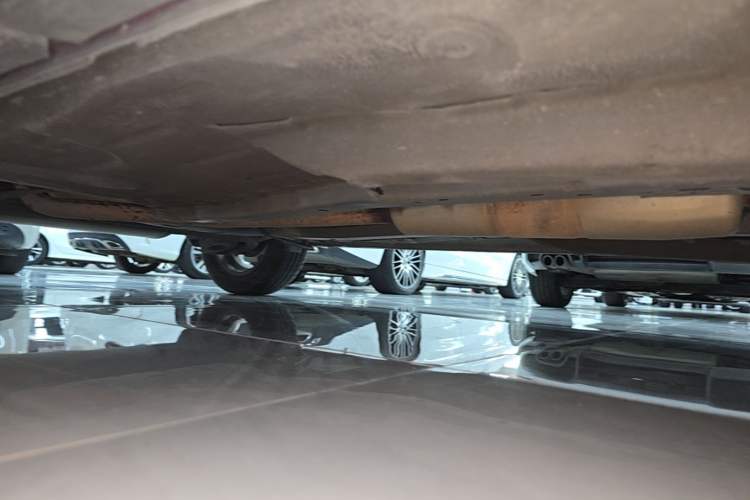 Used Geely Auto Vision X1 2017 1.3L Automatic Player Edition Right Side Sill
