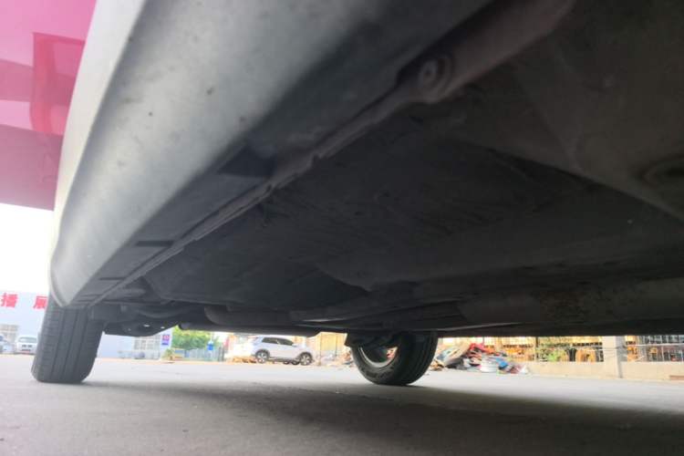 Used Geely Auto Vision X1 2017 1.3L Automatic Player Edition Right Side Sill