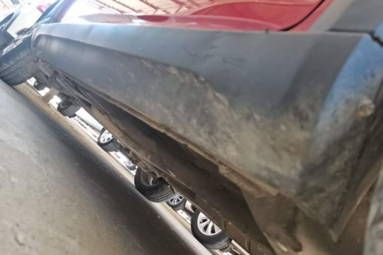 Used Geely Auto Vision X1 2017 1.3L Automatic Player Edition Right Side Sill