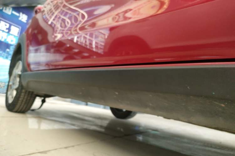 Used Geely Auto Vision X1 2017 1.3L Automatic Fun Edition Right Side Sill