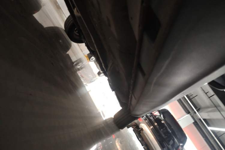 Used Geely Auto Vision X1 2017 1.3L Manual Frenzy Edition Right Side Sill