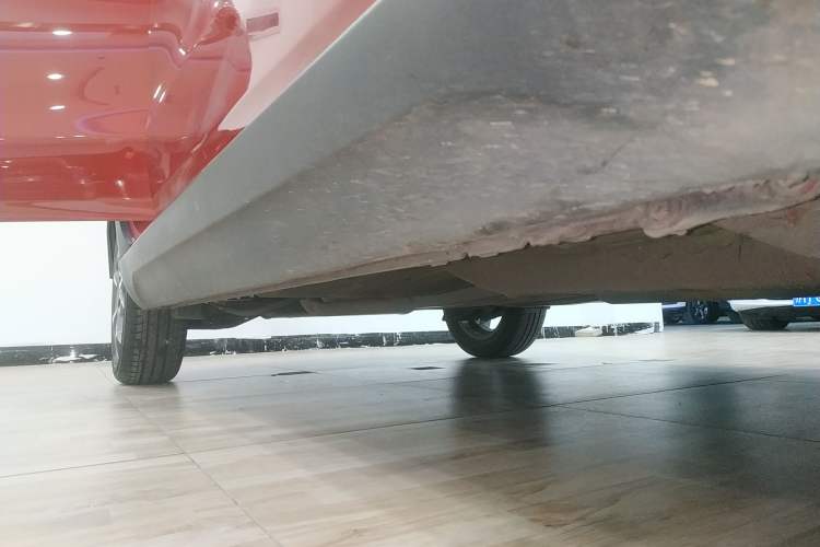Used Geely Auto Vision X1 2017 1.3L Automatic Fun Edition Right Side Sill