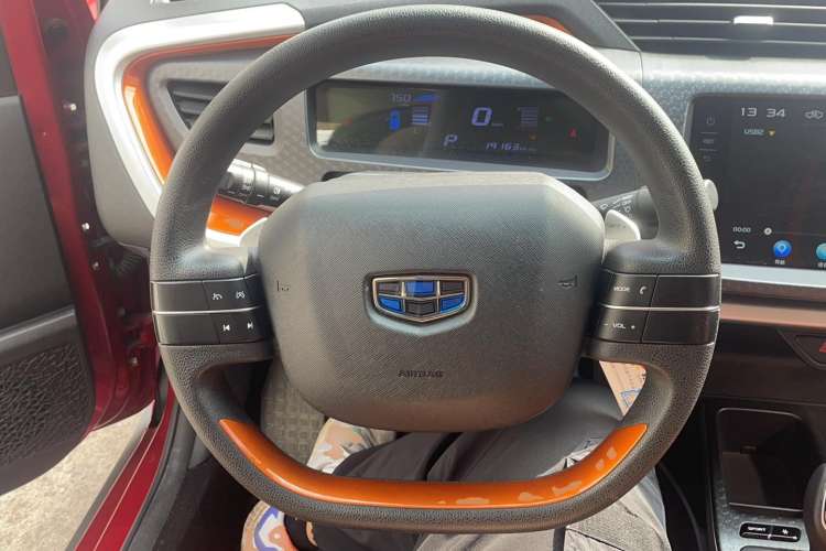 Used Geely Auto Vision X1 2017 1.3L Automatic Player Edition Steering Wheel