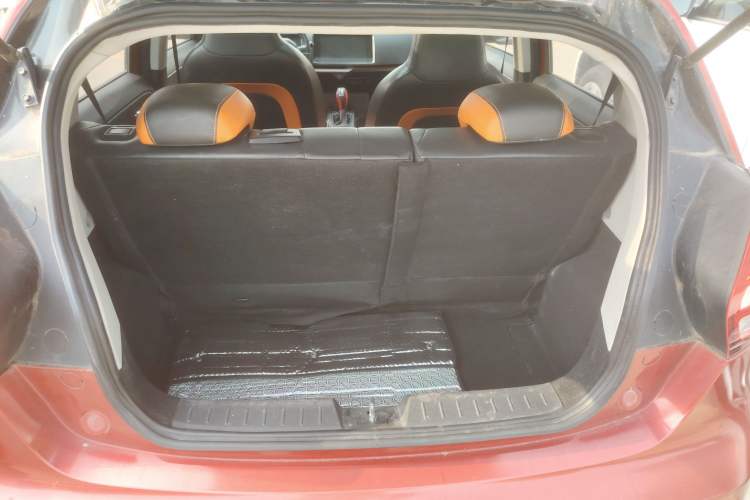 Used Geely Auto Vision X1 2017 1.3L Automatic Player Edition Trunk