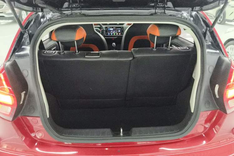 Used Geely Auto Vision X1 2017 1.3L Automatic Player Edition Trunk