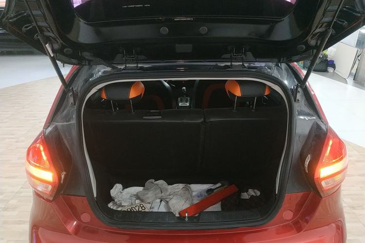 Used Geely Auto Vision X1 2017 1.3L Automatic Fun Edition Trunk