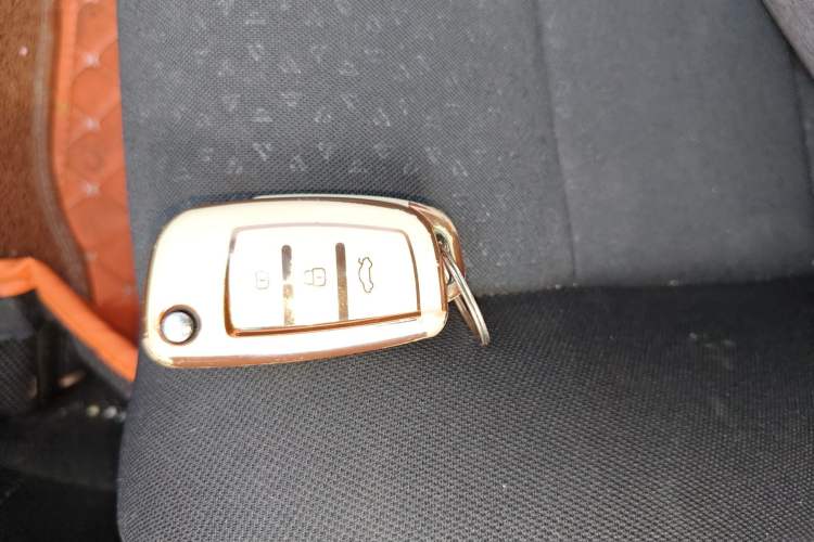 Used Geely Auto Vision X1 2017 1.3L Manual Frenzy Edition Vehicle Key