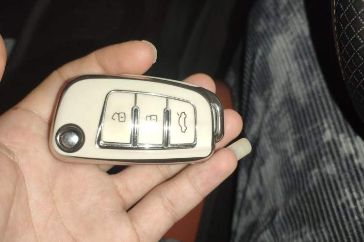 Used Geely Auto Vision X1 2017 1.3L Automatic Player Edition Vehicle Key