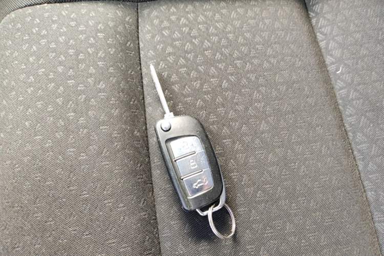 Used Geely Auto Vision X1 2017 1.3L Automatic Fun Edition Vehicle Key