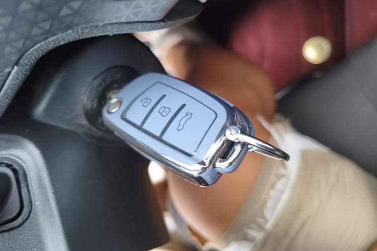 Used Geely Auto Vision X1 2017 1.3L Automatic Player Edition Vehicle Key