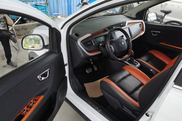 Used Geely Auto Vision X1 2017 1.3L Automatic Fun Edition Driver Seat