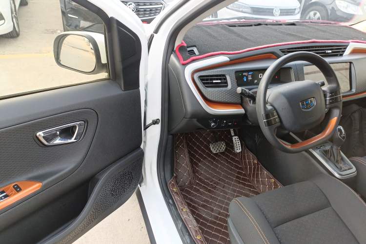 Used Geely Auto Vision X1 2017 1.3L Automatic Fun Edition Driver Seat